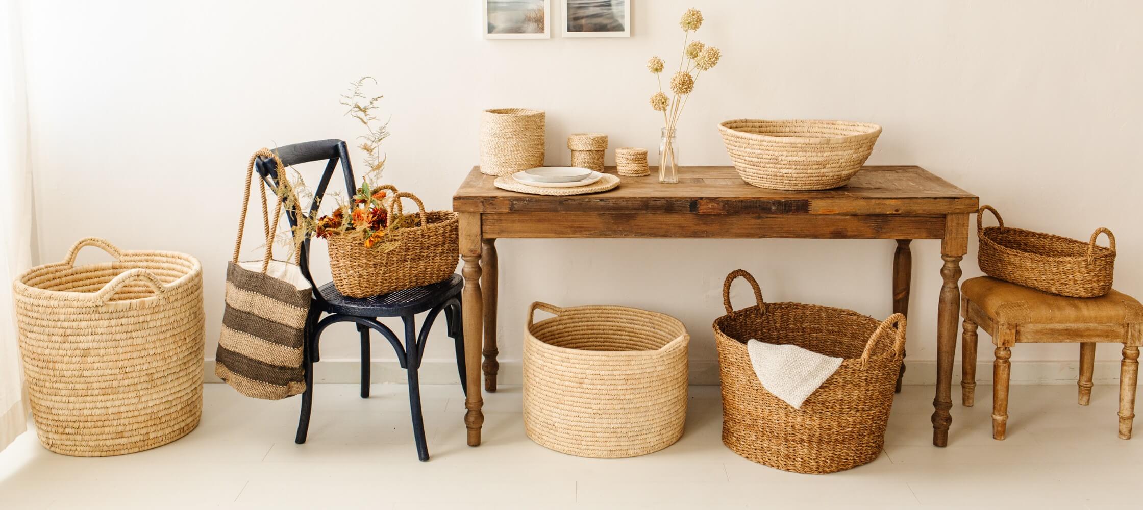 Juke Baskets and Table