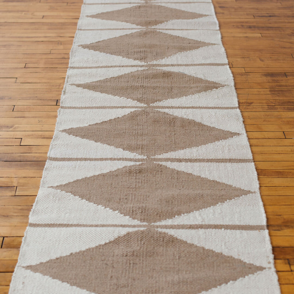 Handloomed Diamond Floor Mat - White/Natural New Arrivals